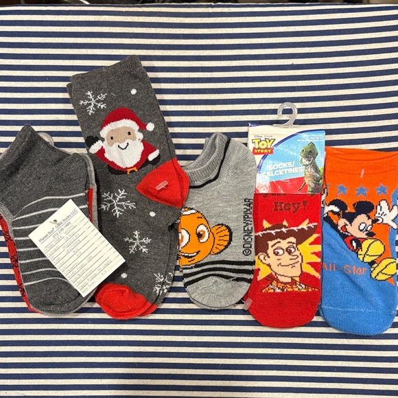 7 pairs of boys socks size 4 - 6 - Picture 1 of 2